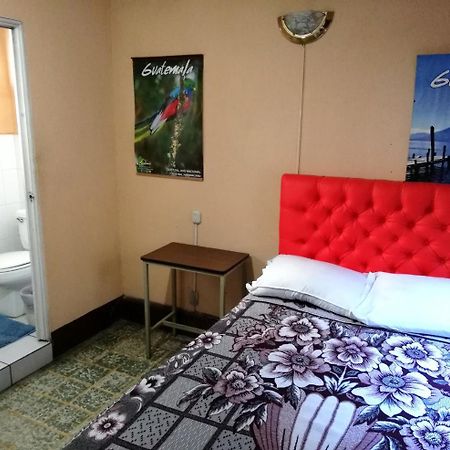 Hotel Estacion Gerona Bed & Breakfast Guatemala City Exteriör bild