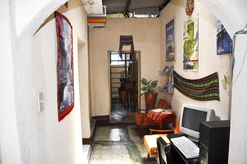Hotel Estacion Gerona Bed & Breakfast Guatemala City Exteriör bild