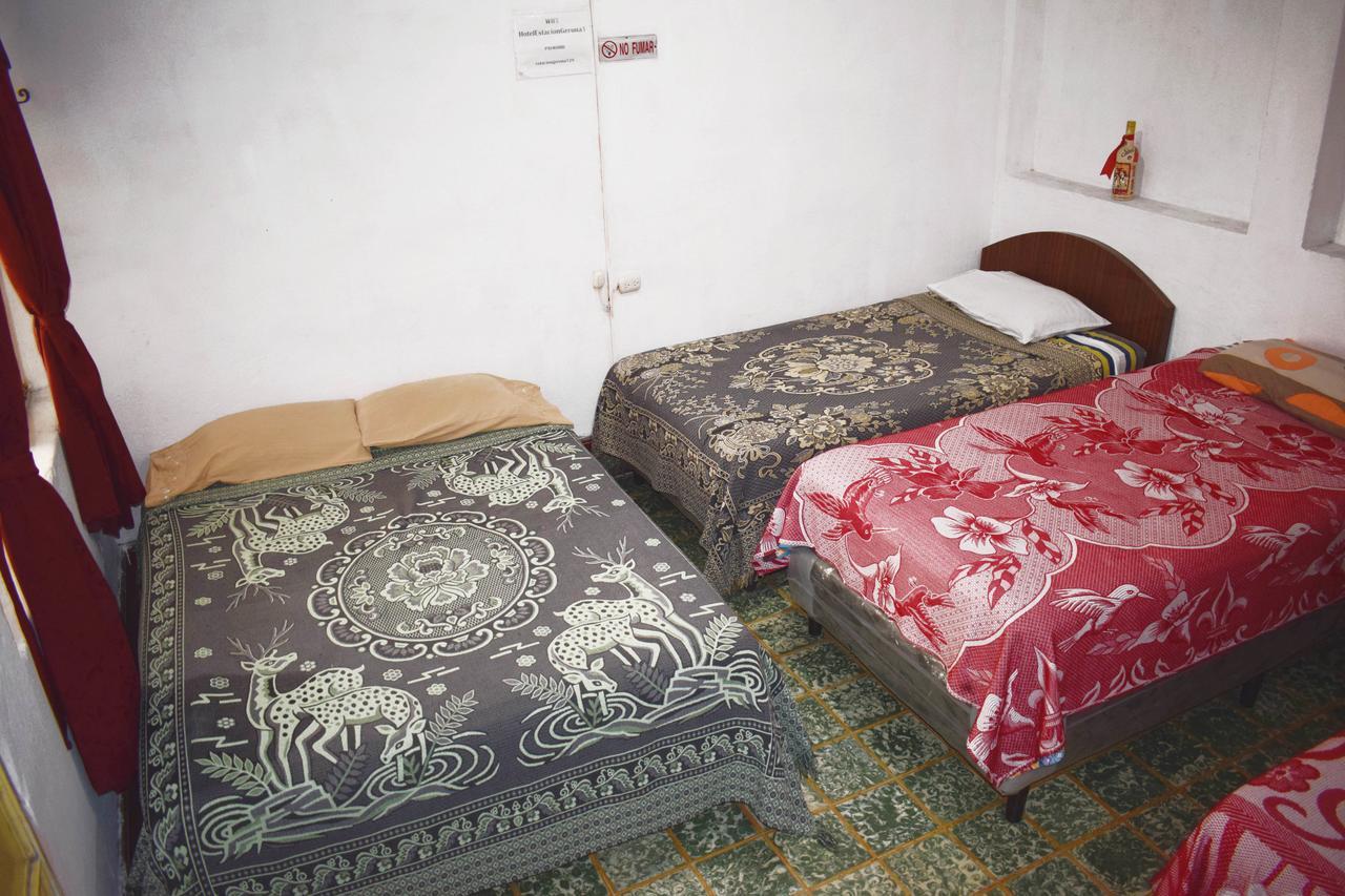 Hotel Estacion Gerona Bed & Breakfast Guatemala City Exteriör bild
