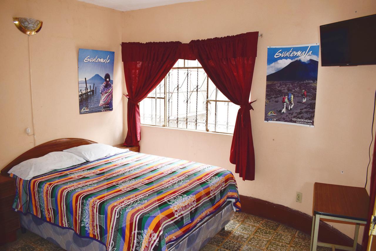 Hotel Estacion Gerona Bed & Breakfast Guatemala City Exteriör bild