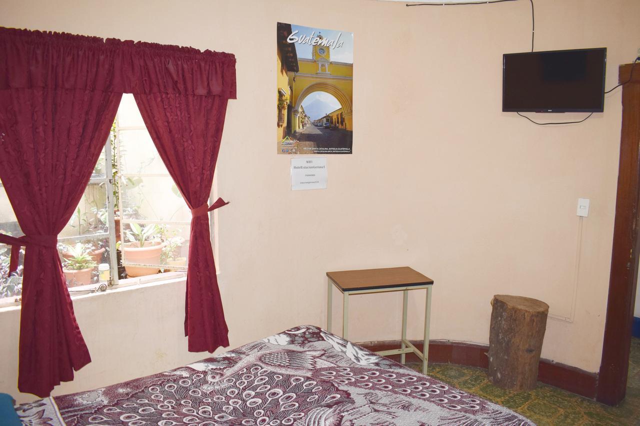 Hotel Estacion Gerona Bed & Breakfast Guatemala City Exteriör bild